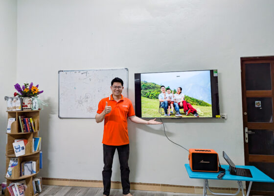 Lắp đặt Tivi Xiaomi tại nhà khách hàng bởi Dương Tivi